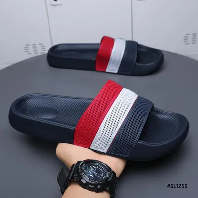  Plush Balance Men’s Slippers